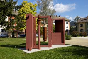 Ravne - mesto forme vive 23